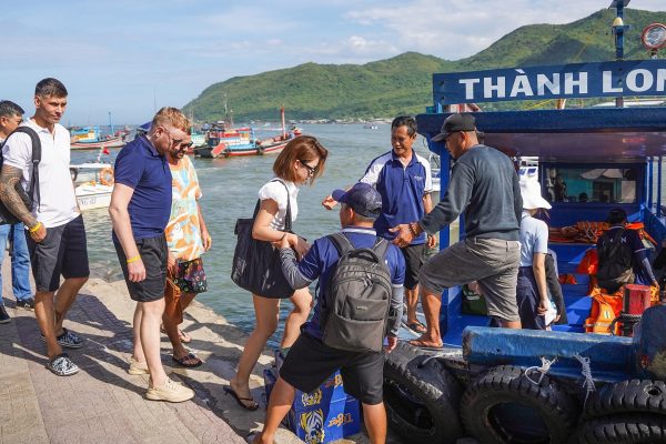 Open visa policy boosts Vietnam’s tourism edge in Southeast Asia