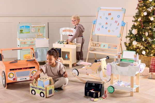 Carnage at Aldi as Shoppers Flock to Wooden Toys