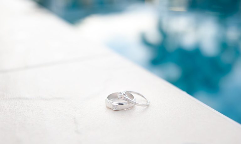 Top Lost Item on Holiday: British People Lose More Jewellery Than Any Other Item